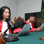 Kenapa Memilih Jurusan Hukum Alasan dan Peluang Karier